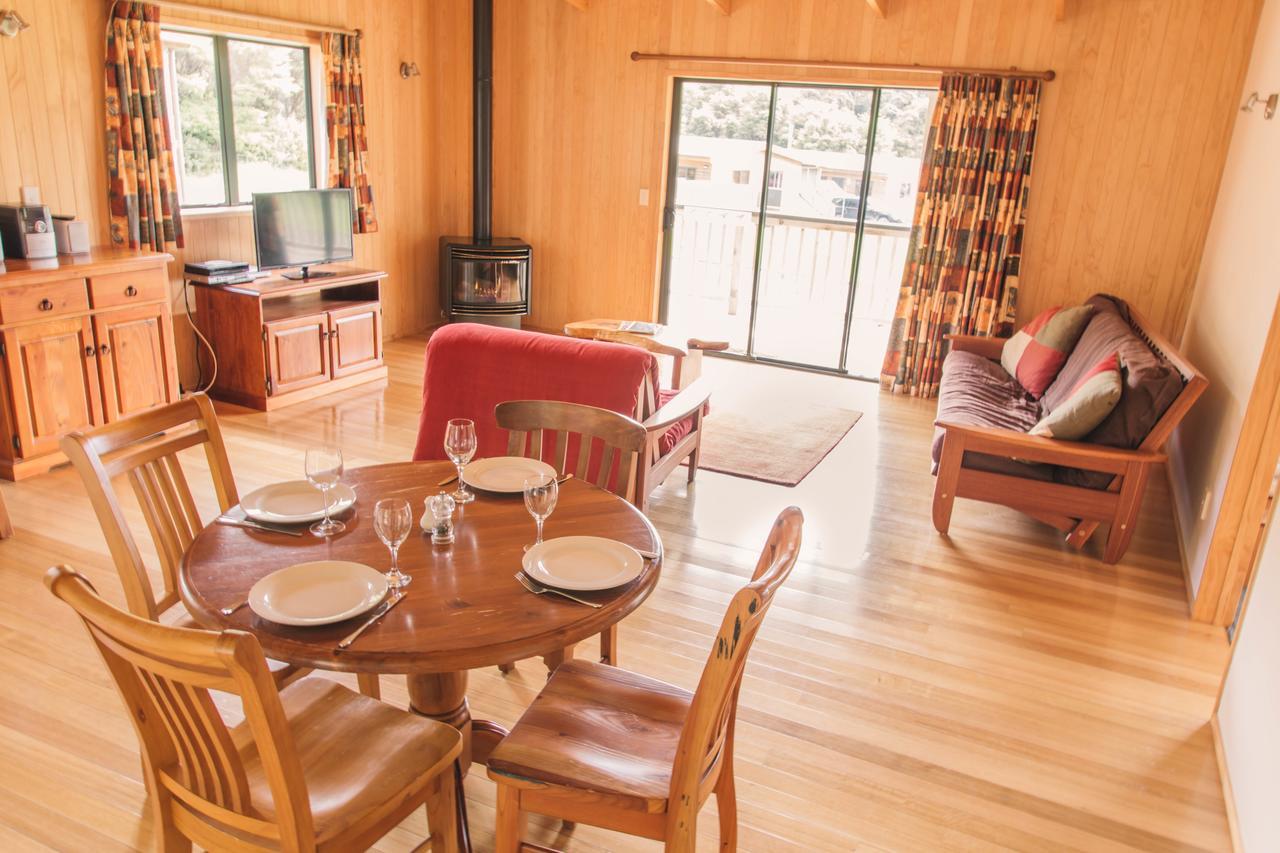 Tangiaro Retreat Villa Port Charles Ngoại thất bức ảnh